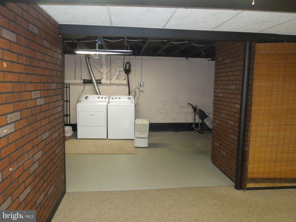 660 Hammond Road York, PA 17406 - Photo 31 of 36 Gallery Image 31