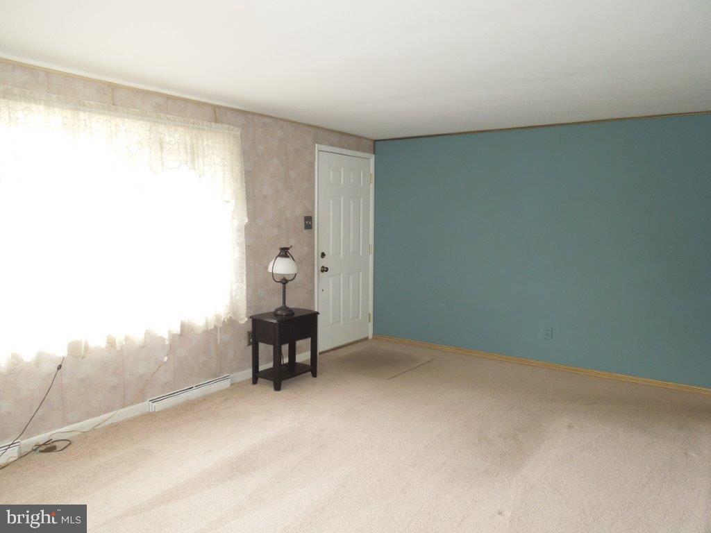 660 Hammond Road York, PA 17406 - Photo 8 of 36 Gallery Image 8