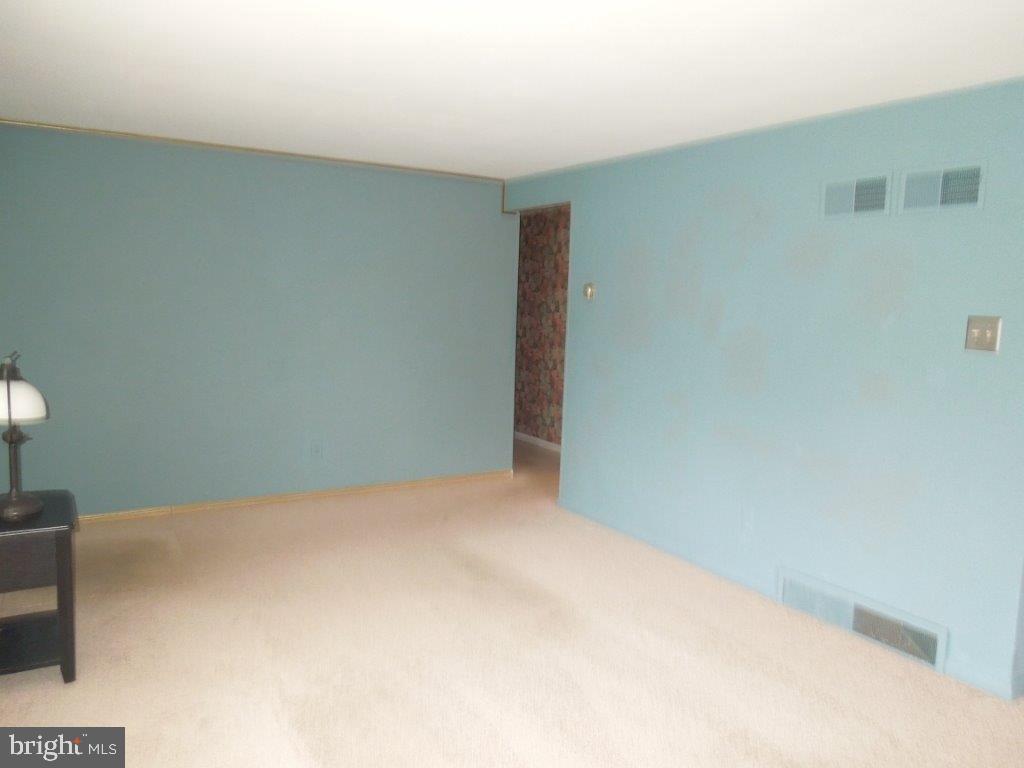 660 Hammond Road York, PA 17406 - Photo 9 of 36 Gallery Image 9