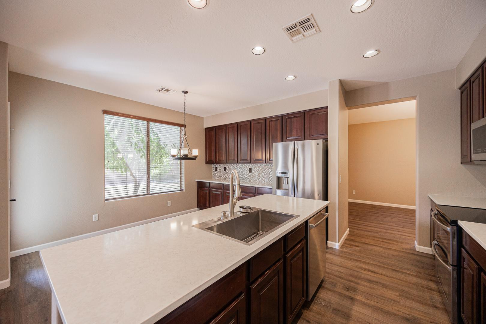 6539 West Jomax Road Phoenix, AZ 85083 - Photo 11 of 38 Photo #11