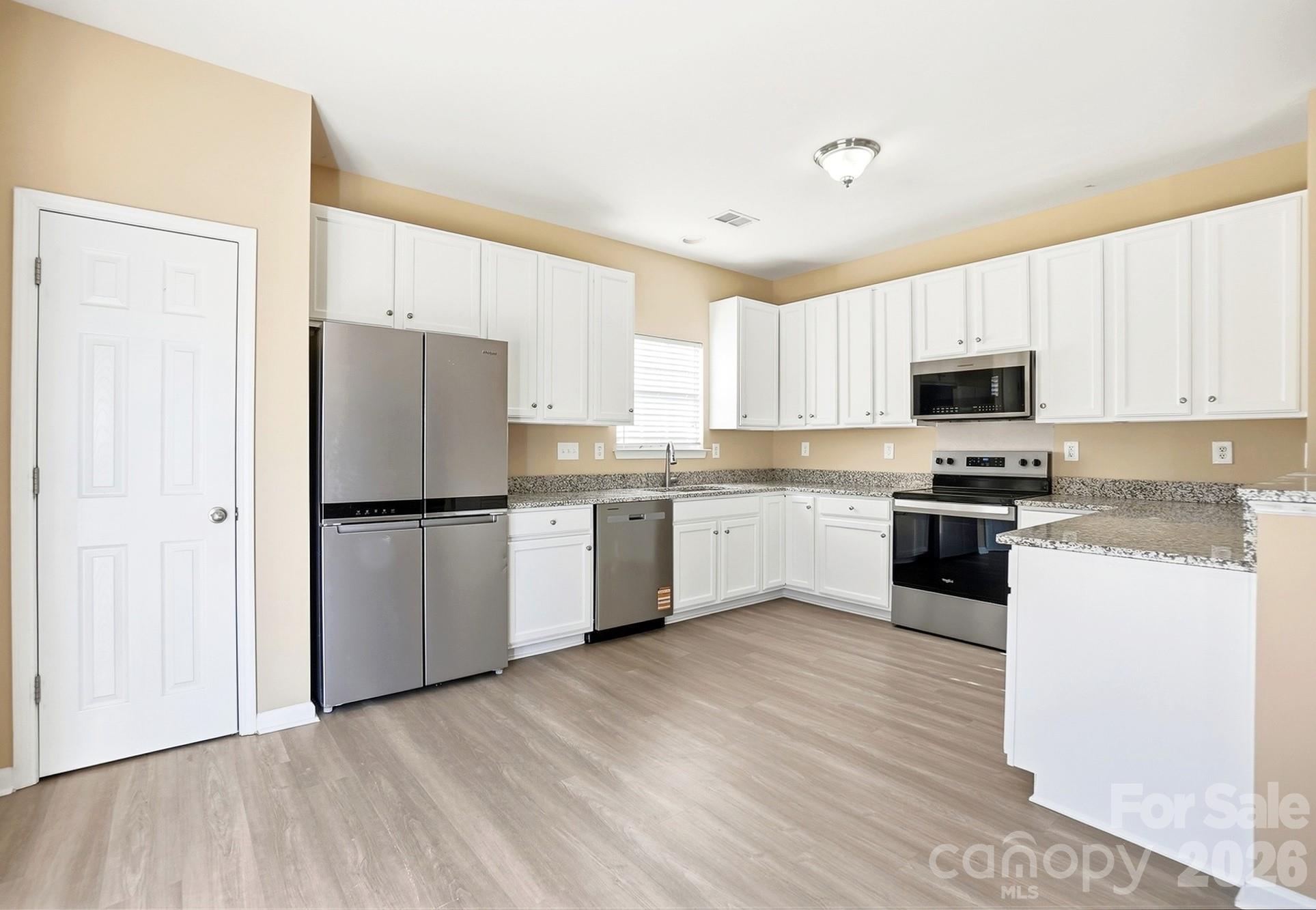 3043 Streamlet Way Monroe, NC 28110 - Photo 6 of 27