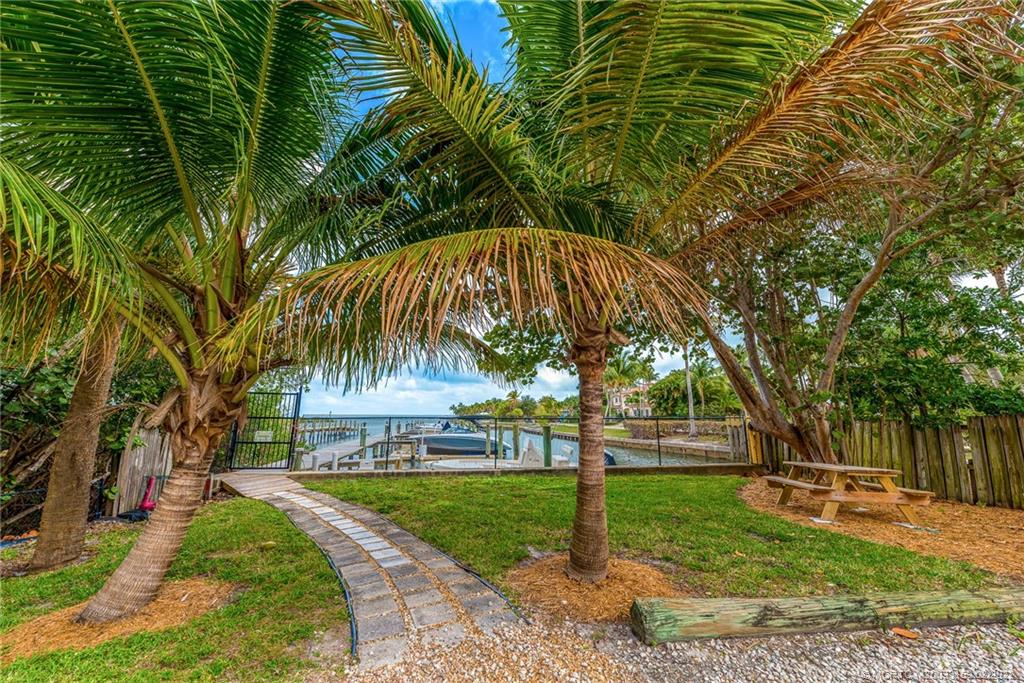 7 Palm Road Sewall's Point, FL 34996 - Photo 14 of 24 Gallery Image 14