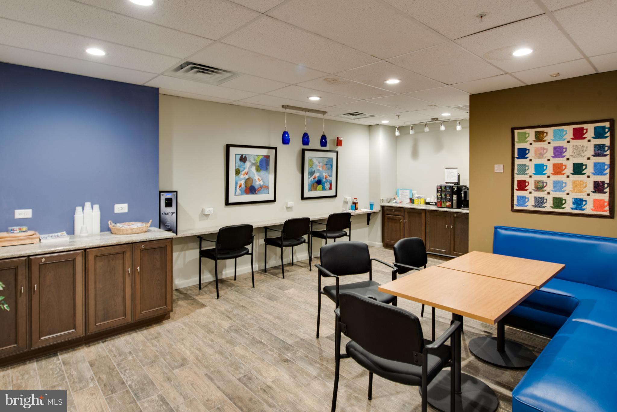 2900 Shipmaster Way, Unit 120 Annapolis, MD 21401 - Photo 43 of 45 Gathering room