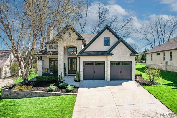 $775,000 | 1100 Old Hawthorne Drive East, Columbia, MO 65201