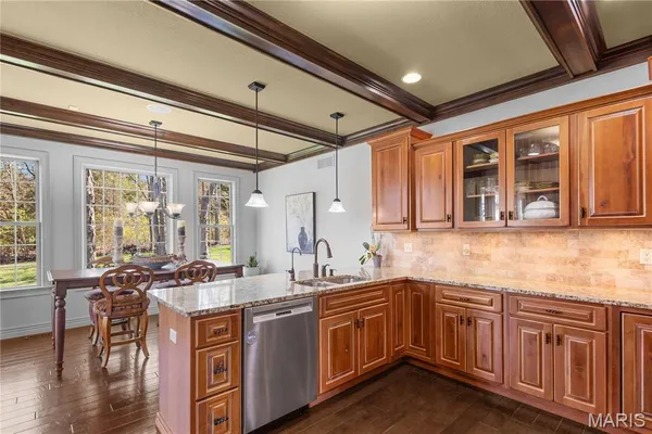 $775,000 | 1100 Old Hawthorne Drive East, Columbia, MO 65201