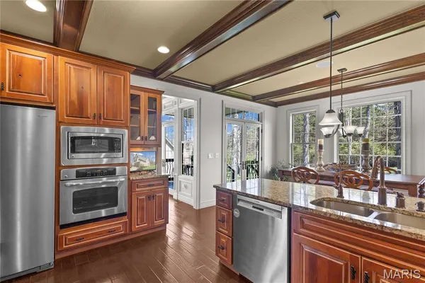 $775,000 | 1100 Old Hawthorne Drive East, Columbia, MO 65201