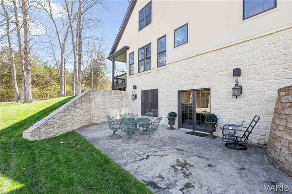 $775,000 | 1100 Old Hawthorne Drive East, Columbia, MO 65201