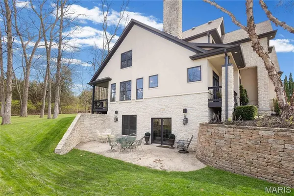 $775,000 | 1100 Old Hawthorne Drive East, Columbia, MO 65201