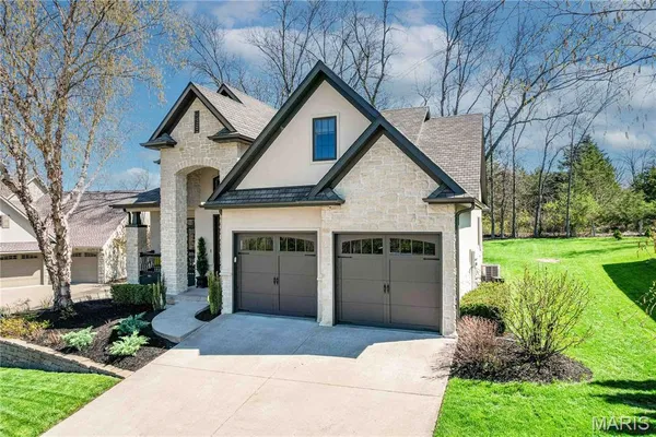 $775,000 | 1100 Old Hawthorne Drive East, Columbia, MO 65201