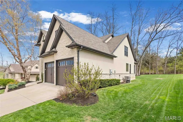 $775,000 | 1100 Old Hawthorne Drive East, Columbia, MO 65201