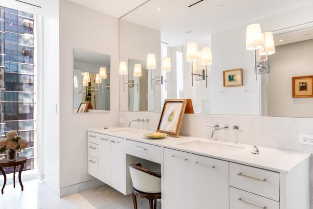 1747 Leonard Street, Unit 903 Dallas, TX 75201 - Photo 12 of 27 Primary Bathroom