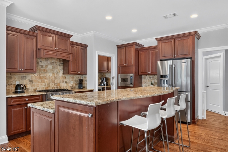 42 Evergreen Avenue Springfield, NJ 07081 - Photo 11 of 45