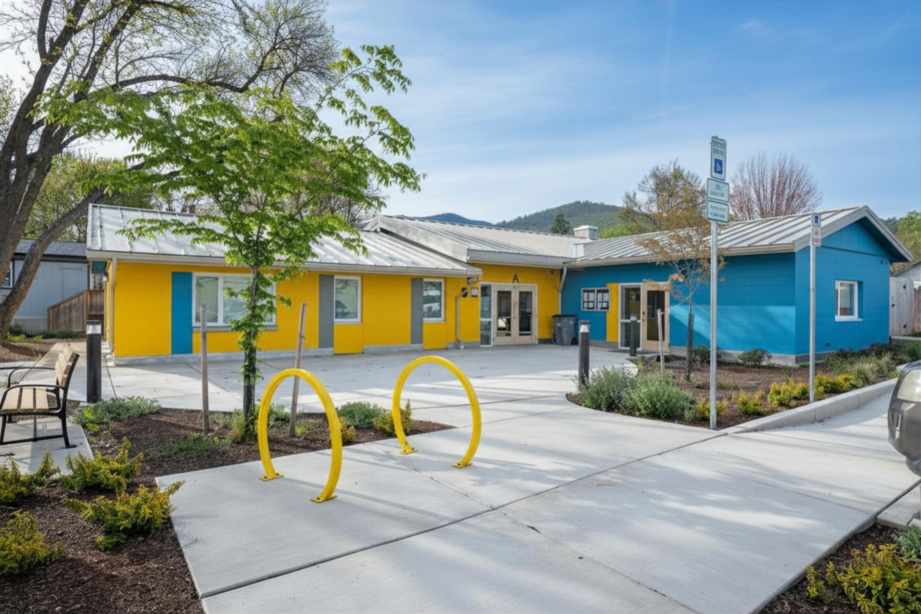 460 Arnos Street, Unit 27 Talent, OR 97540 - Photo 10 of 11