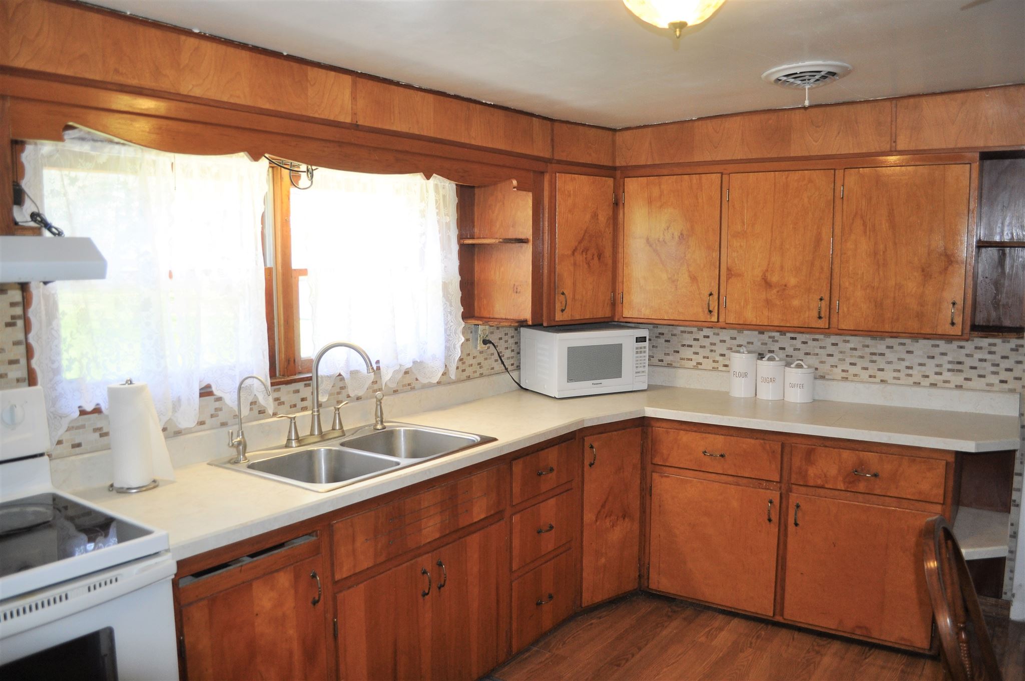 10908 Edison Road Osceola, IN 46561 - Photo 2 of 20 Gallery Image 2