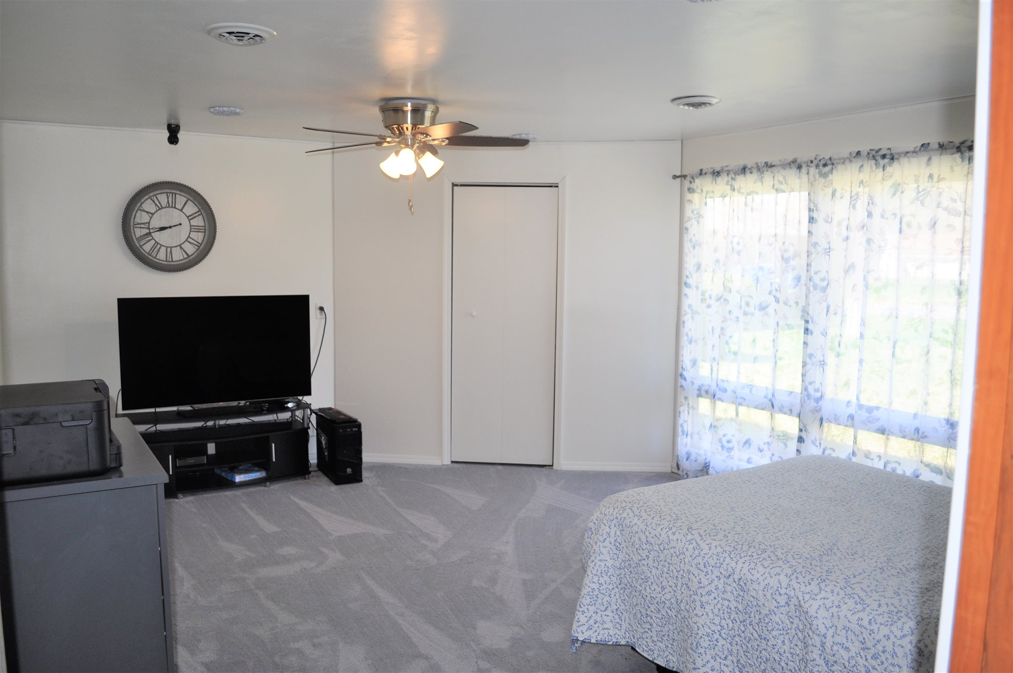10908 Edison Road Osceola, IN 46561 - Photo 3 of 20 Gallery Image 3