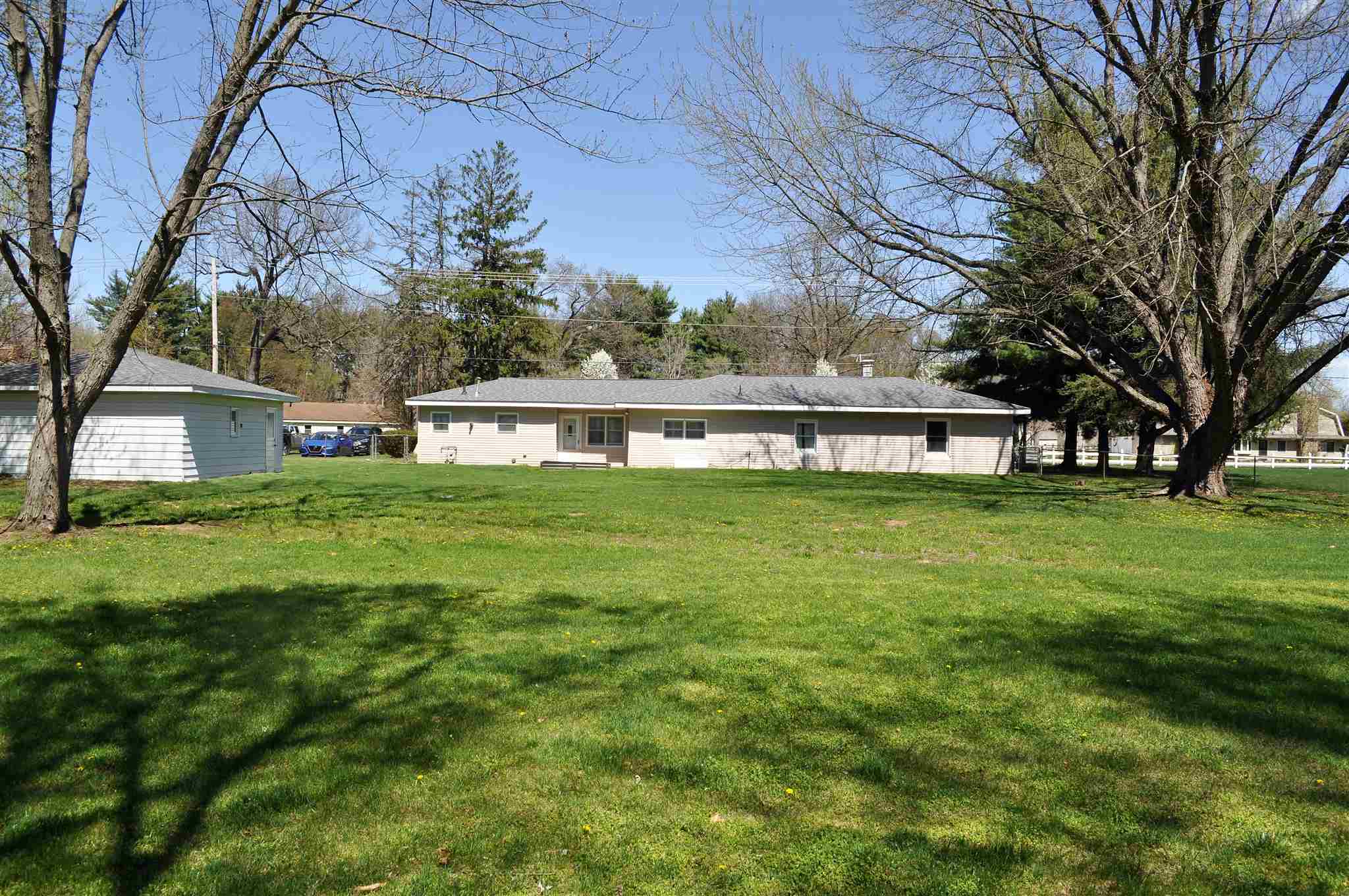 10908 Edison Road Osceola, IN 46561 - Photo 6 of 20 Gallery Image 6