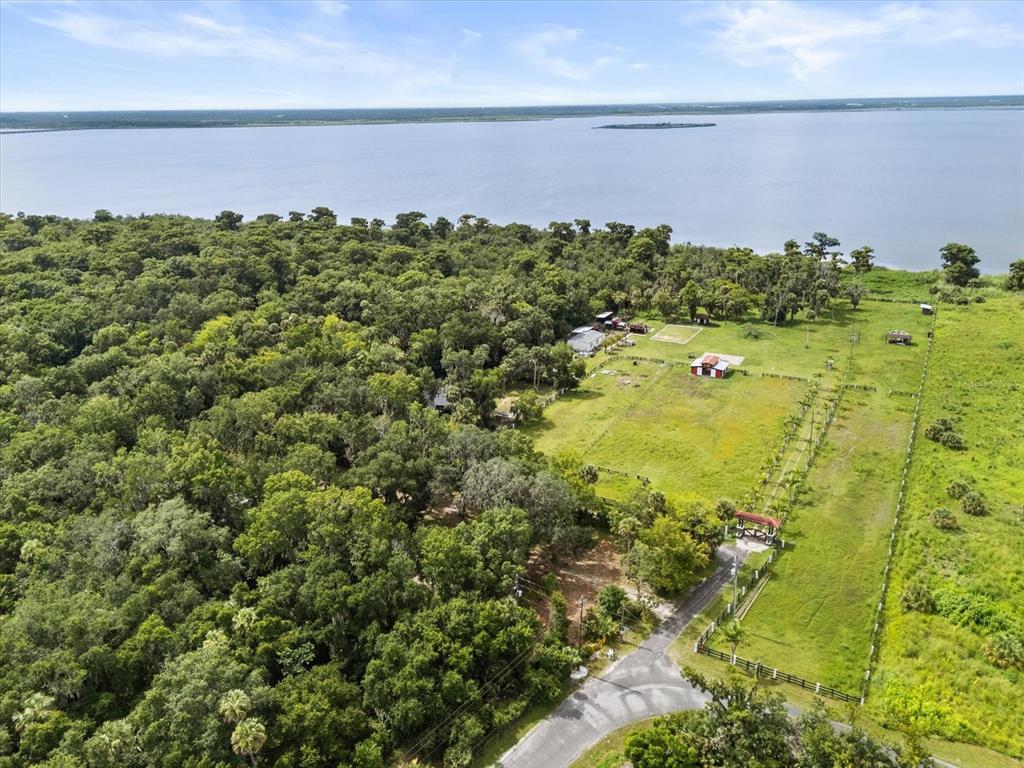 2301 Jeslan Court Oviedo, FL 32765 - Photo 19 of 26 a view of a lake