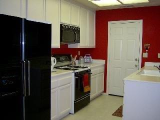 53 Mariners Circle San Rafael, CA 94903 - Photo 4 of 5 Gallery Image 4
