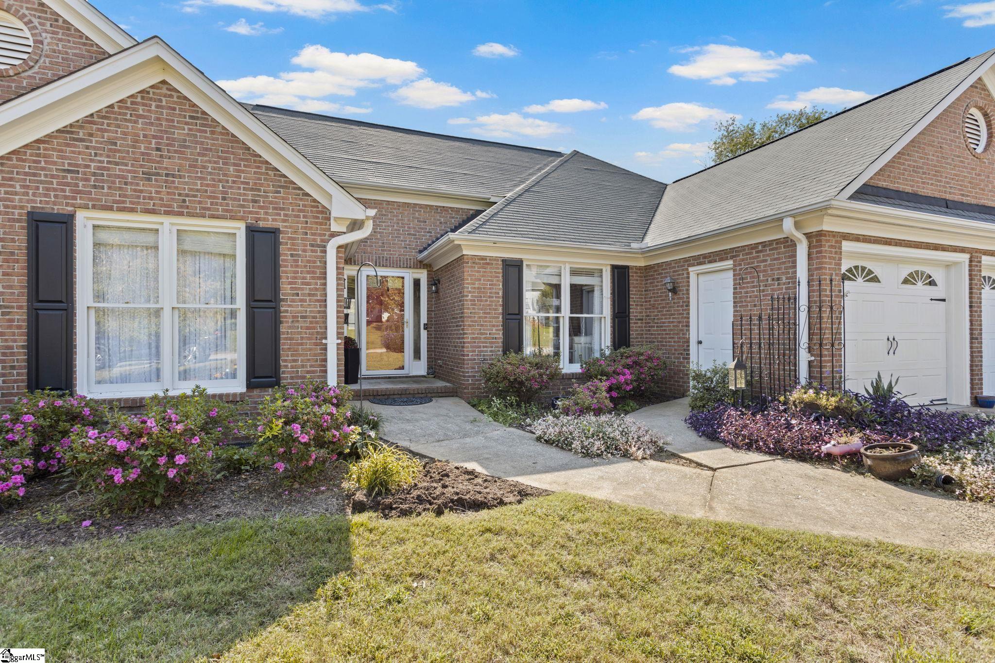 111 Spring Lake Loop Simpsonville, SC 29681 - Photo 5 of 37