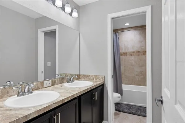 $2,250 | 1314 Grantham Drive, Sarasota, FL 34234