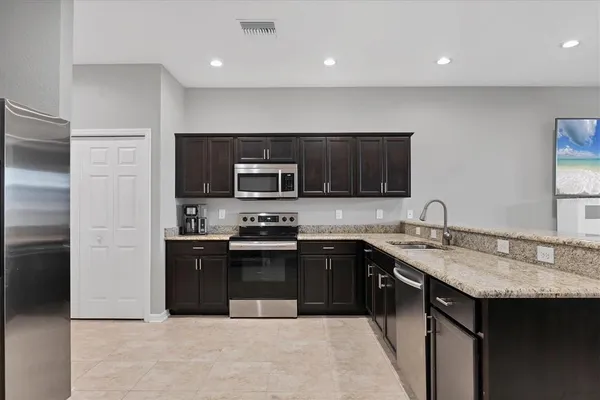 $2,250 | 1314 Grantham Drive, Sarasota, FL 34234