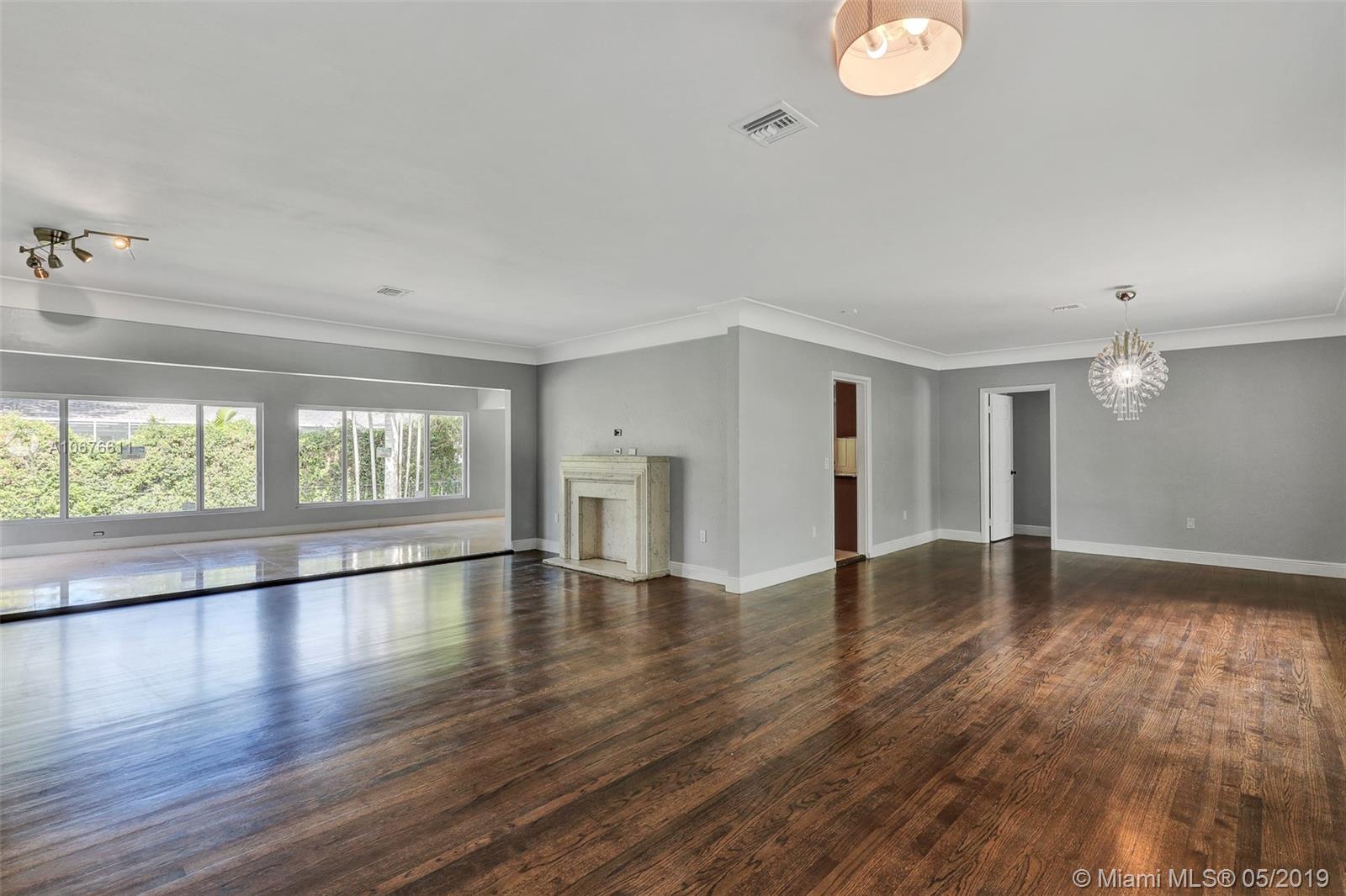 4210 Anderson Road Coral Gables, FL 33146 - Photo 3 of 29 Gallery Image 3