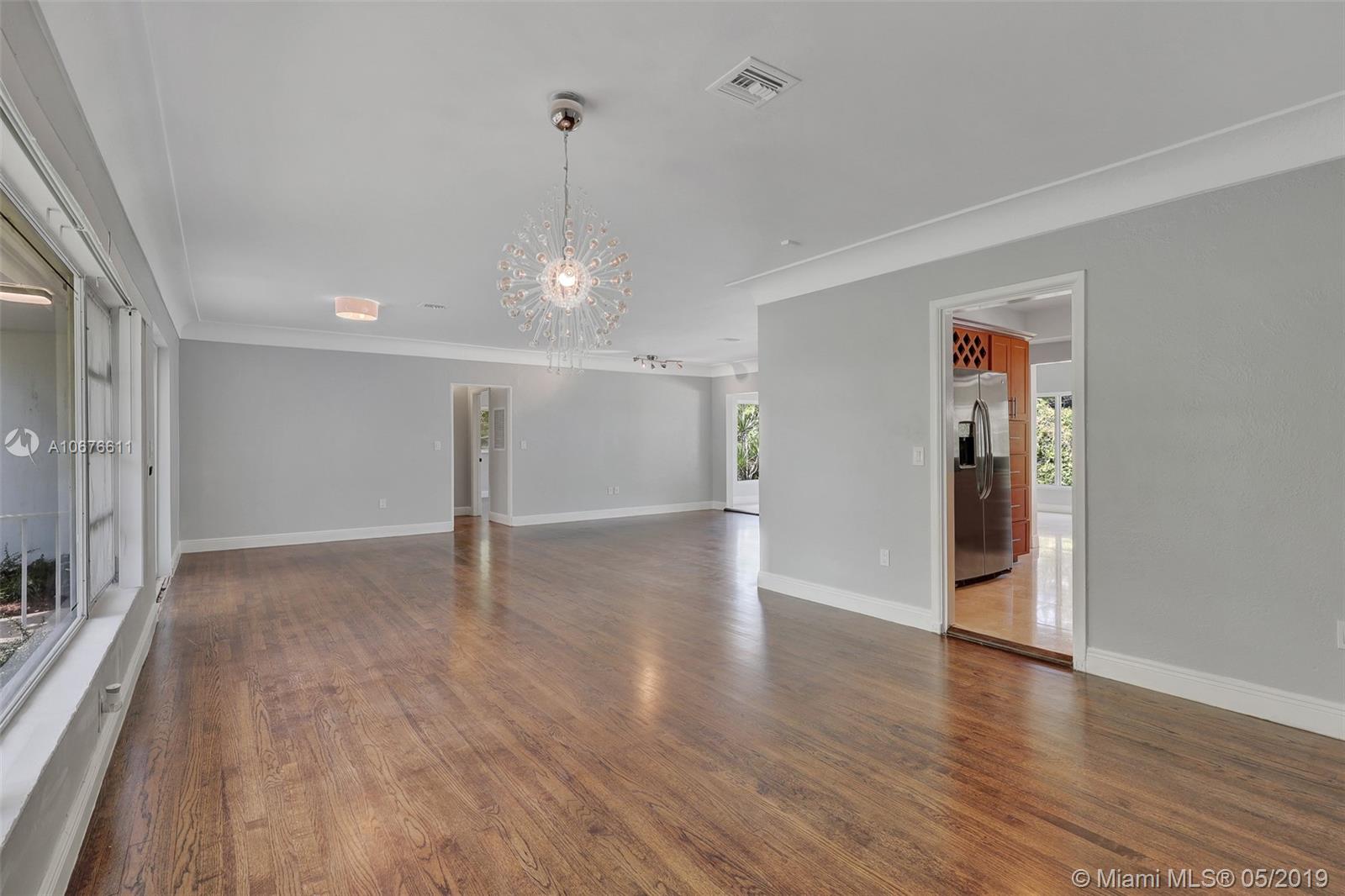 4210 Anderson Road Coral Gables, FL 33146 - Photo 5 of 29 Gallery Image 5