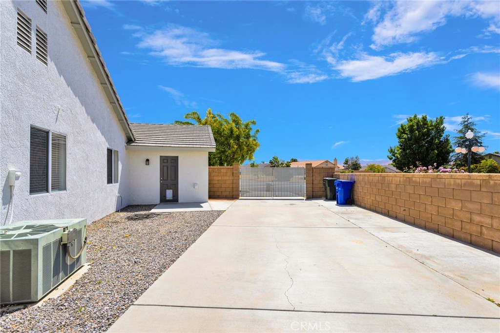12784 Skyline Ranch Drive Apple Valley, CA 92308 - Photo 54 of 66