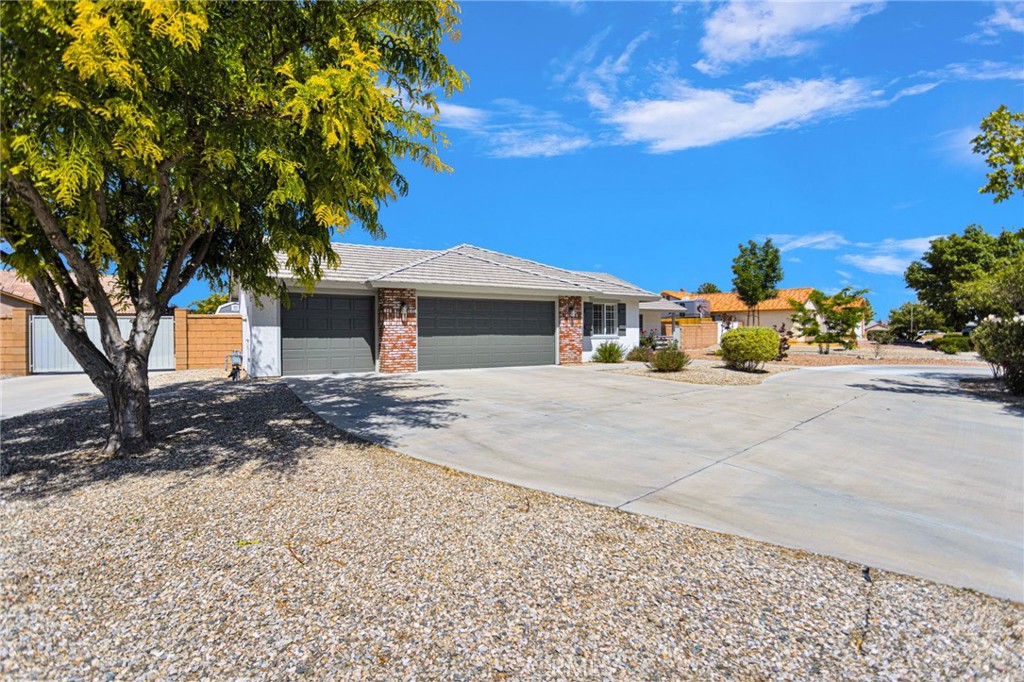 12784 Skyline Ranch Drive Apple Valley, CA 92308 - Photo 6 of 66