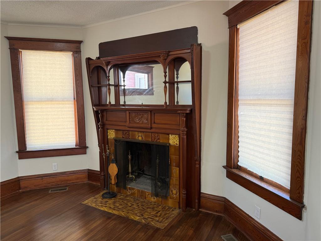 309 12th Street Atchison, KS 66002 - Photo 3 of 29