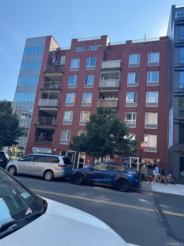 $589,000 | 38-34 Parsons Boulevard, Unit 2B | Downtown Flushing