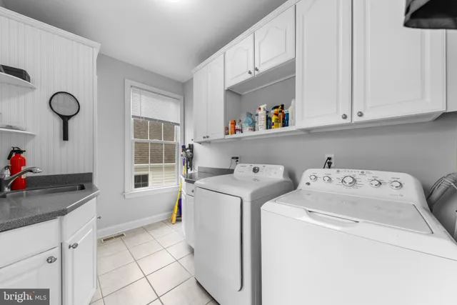 $949,900 | 18 North Street, Robbinsville, NJ 08691