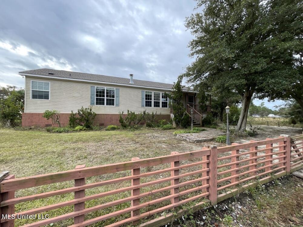 1514 Ellis Street Pass Christian, MS 39571 - Photo 1 of 15 Front