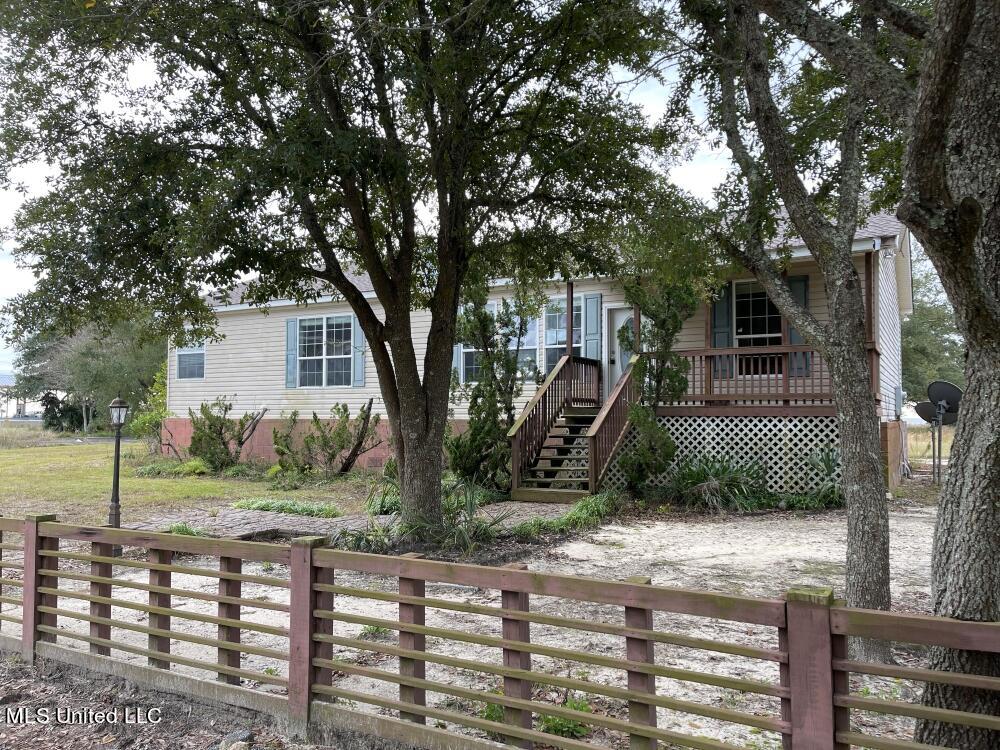 1514 Ellis Street Pass Christian, MS 39571 - Photo 2 of 15 Front 2