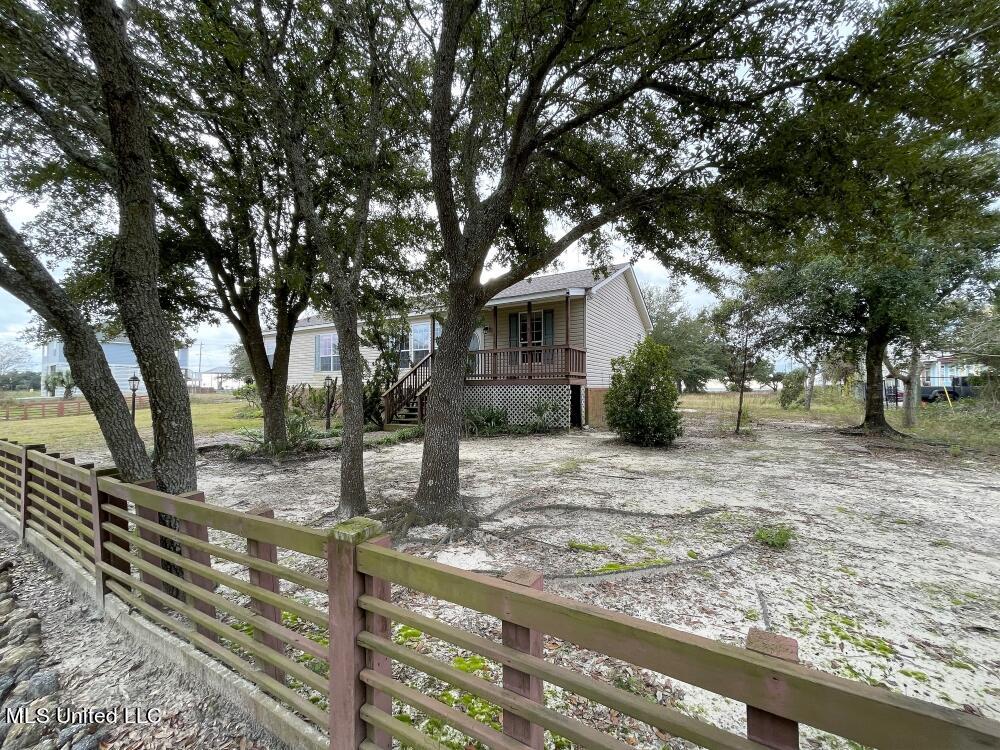 1514 Ellis Street Pass Christian, MS 39571 - Photo 3 of 15 Front View