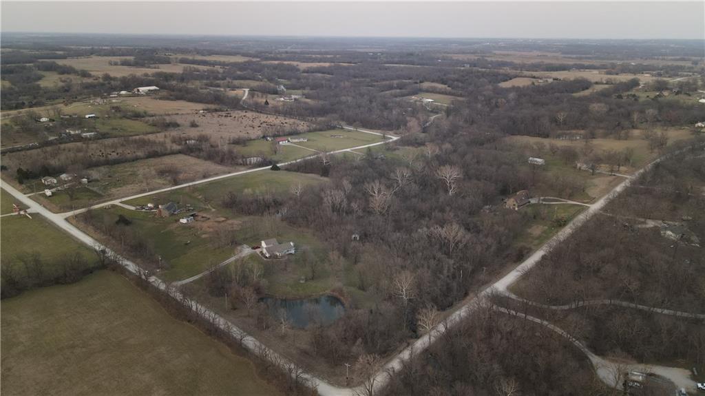 26313 South Smoke Road Peculiar, MO 64078 - Photo 26 of 72