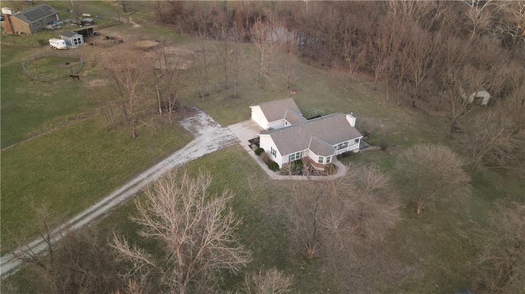 26313 South Smoke Road Peculiar, MO 64078 - Photo 6 of 72