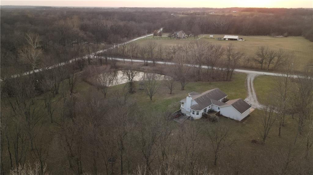 26313 South Smoke Road Peculiar, MO 64078 - Photo 8 of 72