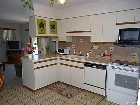 11319 Afton Road Southgate, MI 48195 - Photo 10 of 18 Afton 030.JPG