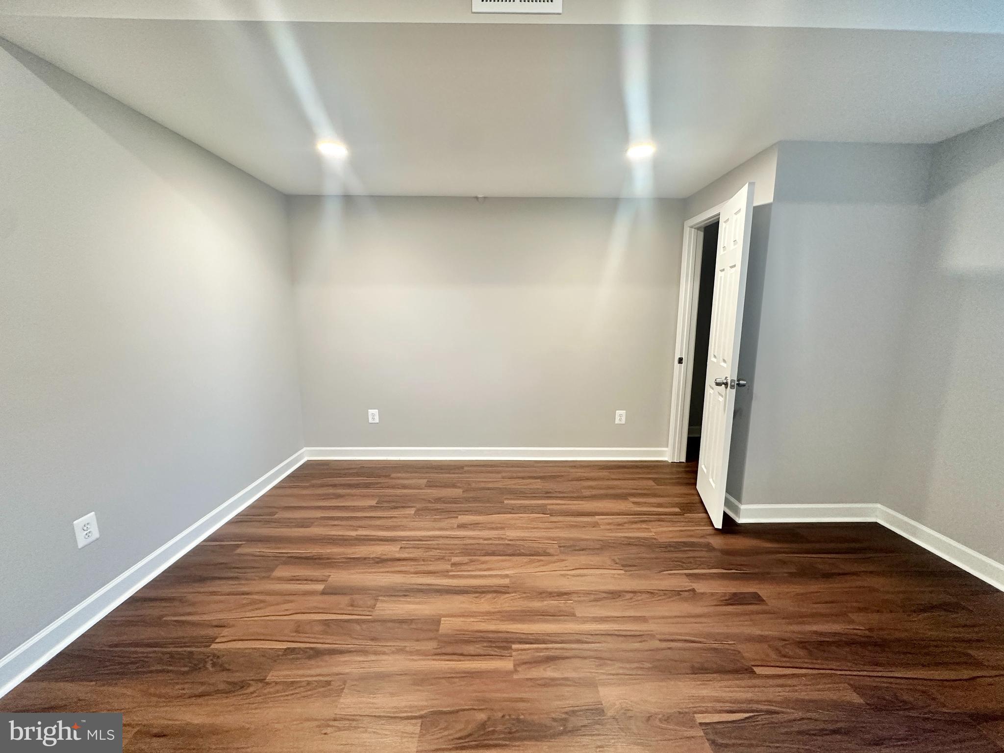 44400 Stone Roses Circle Ashburn, VA 20147 - Photo 5 of 12 Bedroom 1
