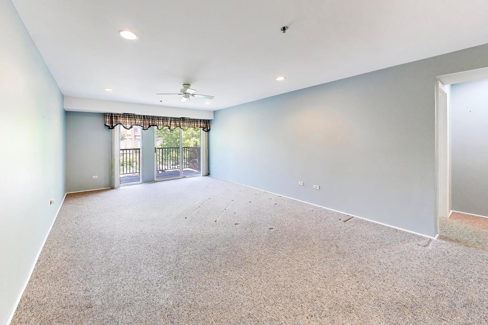 382 Kelburn Road, Unit 221 Deerfield, IL 60015 - Photo 4 of 18