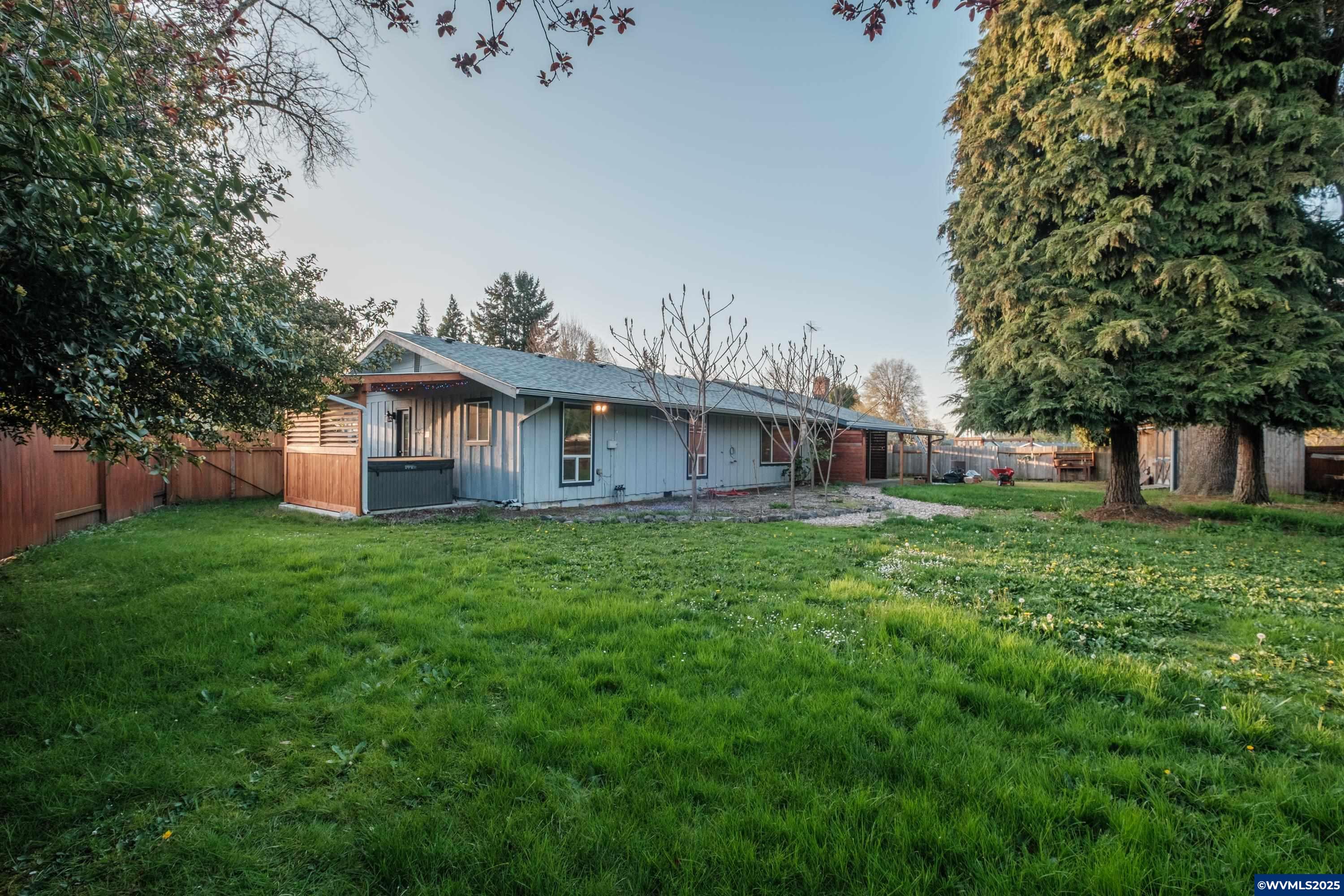 1141 Northeast Springwood Drive Albany, OR 97321 - Photo 41 of 47 Gallery Image 41