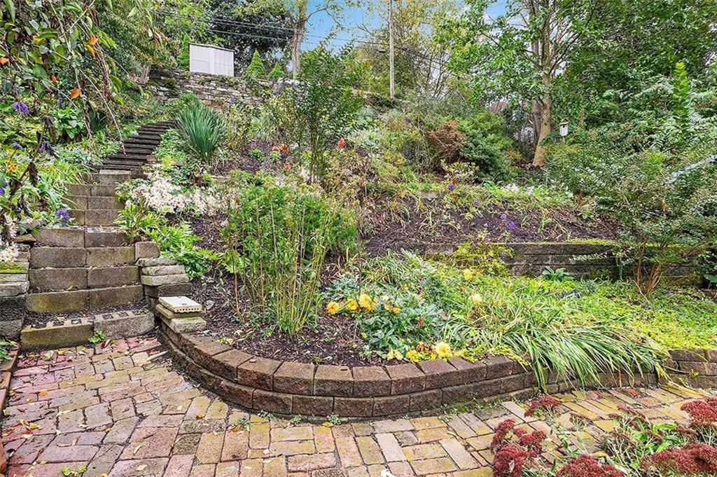 416 Ridge Avenue Carnegie, PA 15106 - Photo 22 of 25 Gallery Image 22
