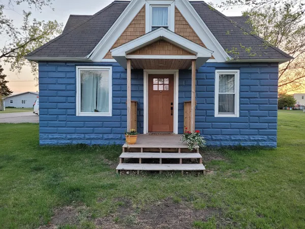 $220,000 | 97 Elm Avenue, Ottertail, MN 56571