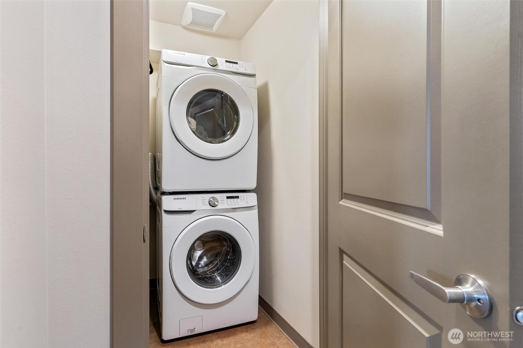 2115 201st Place Southeast, Unit L2 Bothell, WA 98012 - Photo 24 of 30