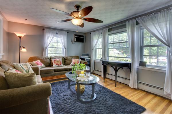 12 Davis Road Tewksbury, MA 01876 - Photo 5 of 11 Gallery Image 5