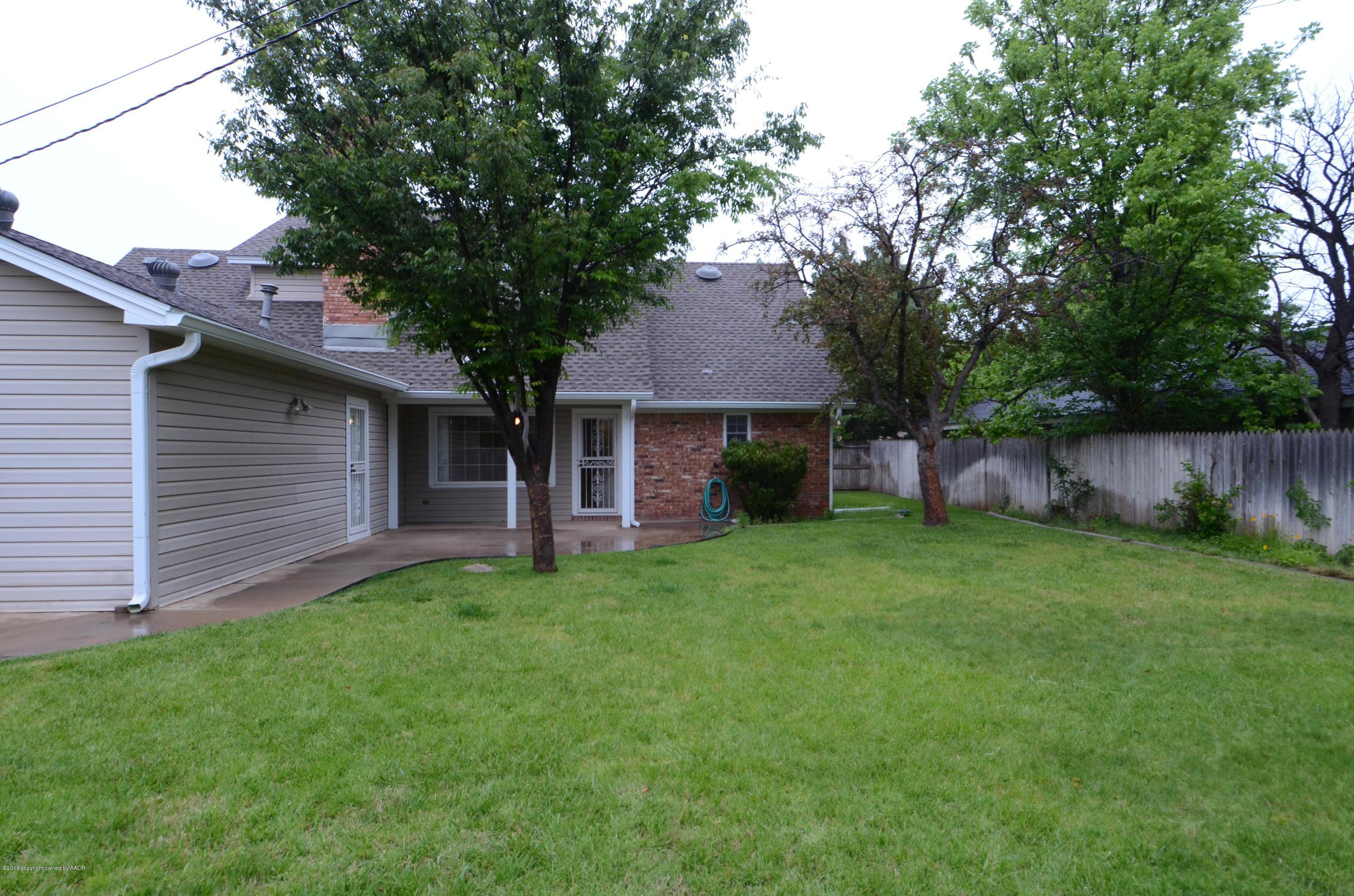 6705 Dreyfuss Road Amarillo, TX 79106 - Photo 29 of 31 29 Backyard
