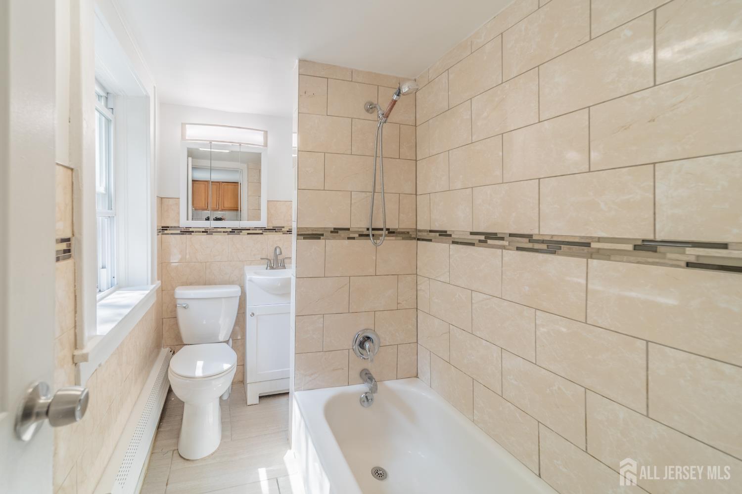 42 Crosby Avenue Edison, NJ 08817 - Photo 11 of 14