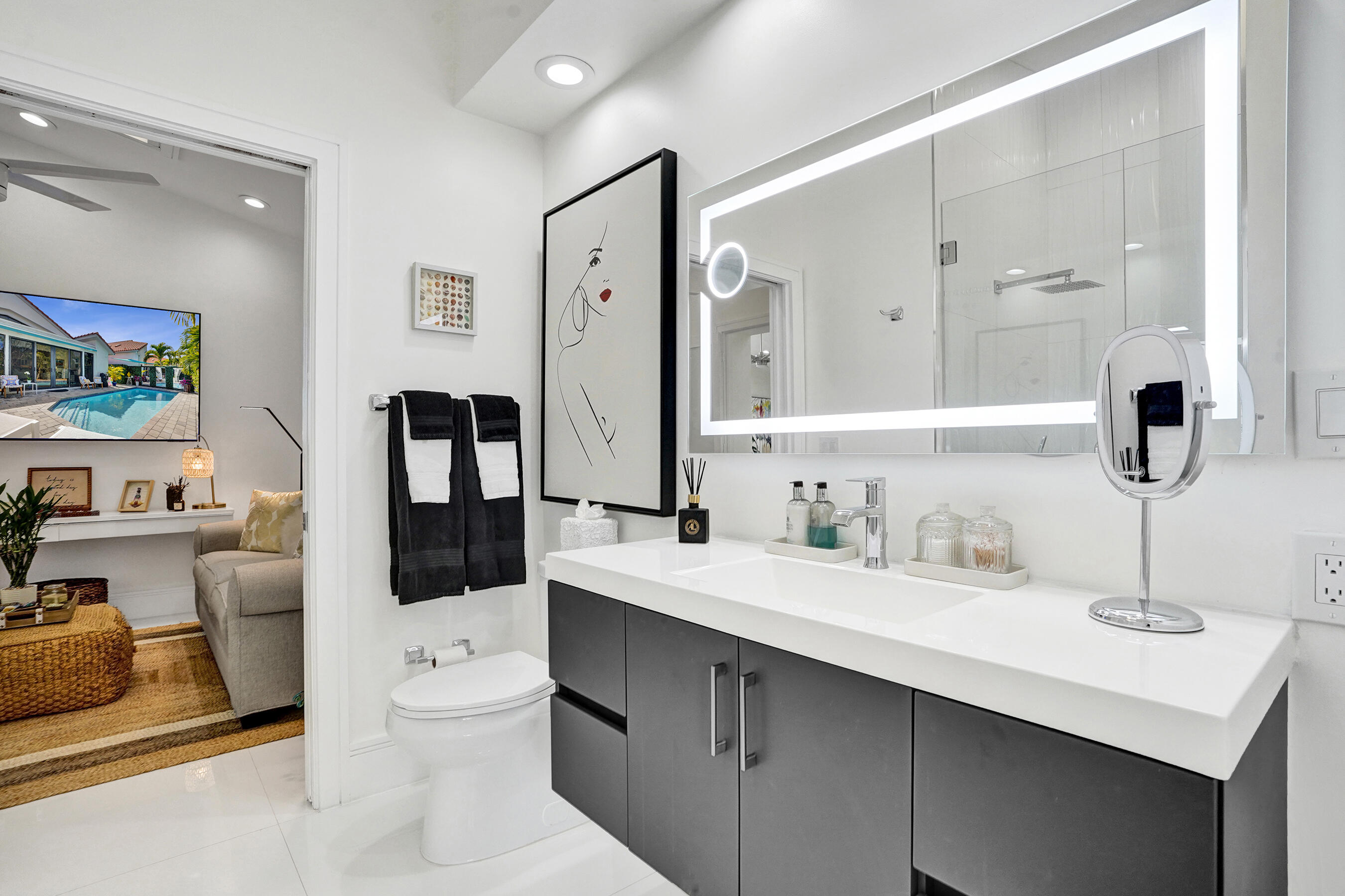 5851 Northwest 21st Avenue Boca Raton, FL 33496 - Photo 18 of 61 Second Bathroom