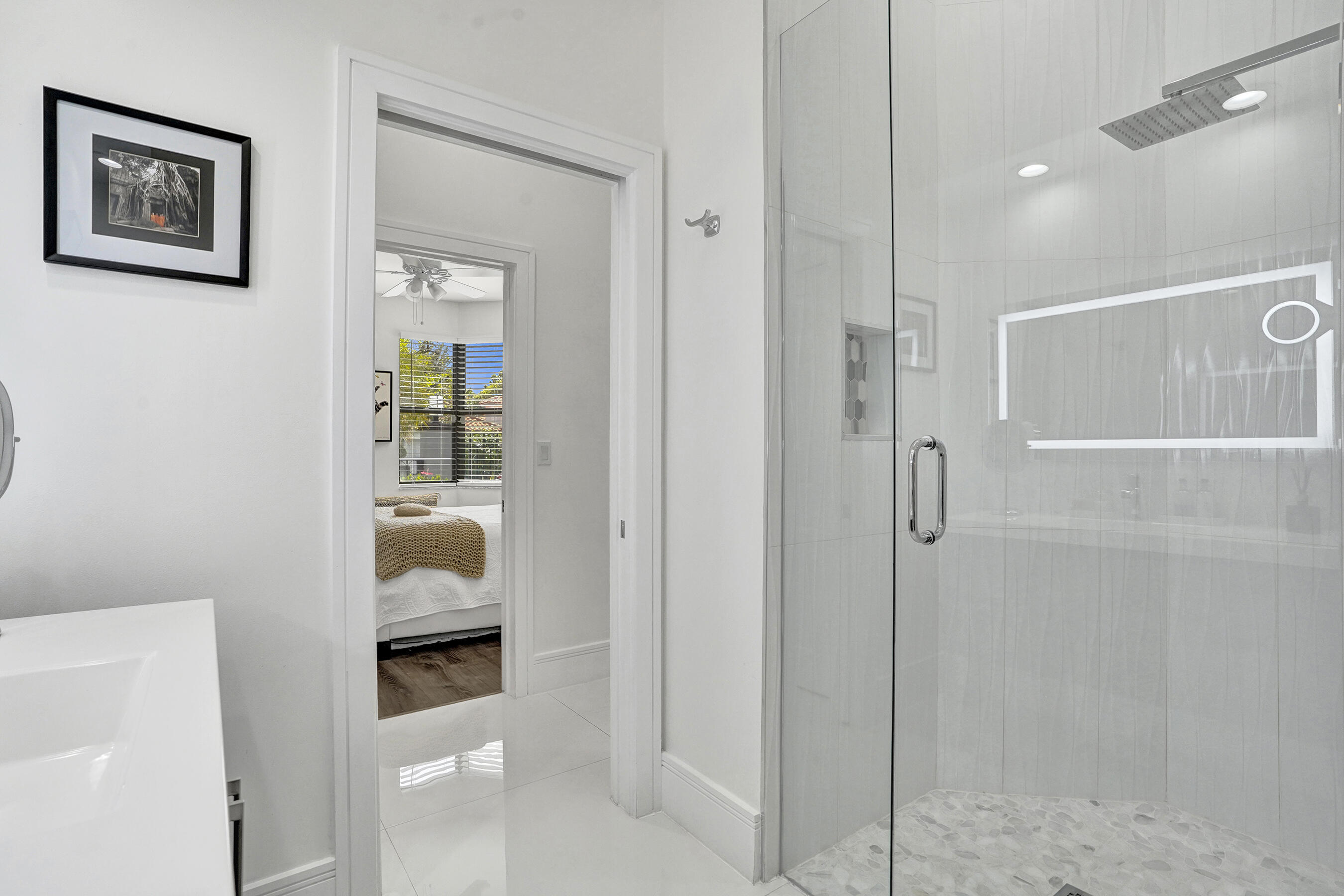 5851 Northwest 21st Avenue Boca Raton, FL 33496 - Photo 19 of 61 Second Bathroom